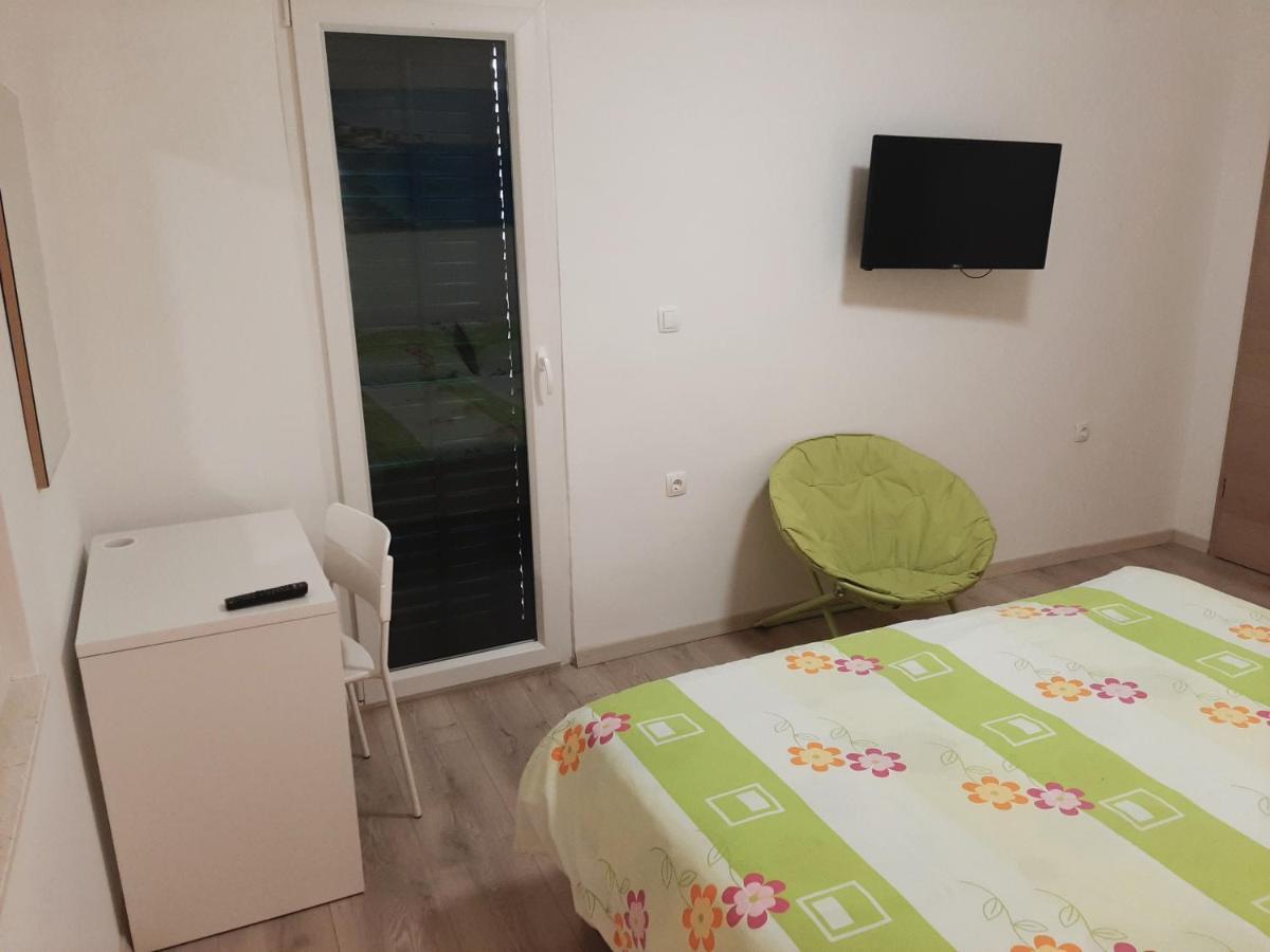 Apartman Maslina Писак Экстерьер фото